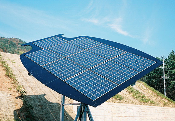 청자모형 양축추적식 시스템 사진